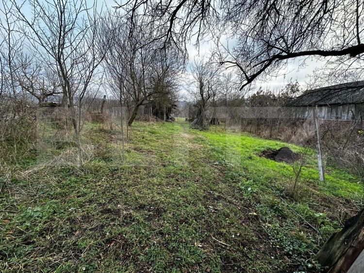 Casa 3 camere, zona Balanesti, teren 2792mp