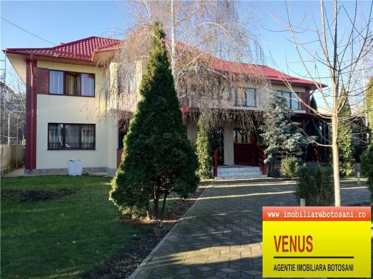 Casa cu etaj la cheie