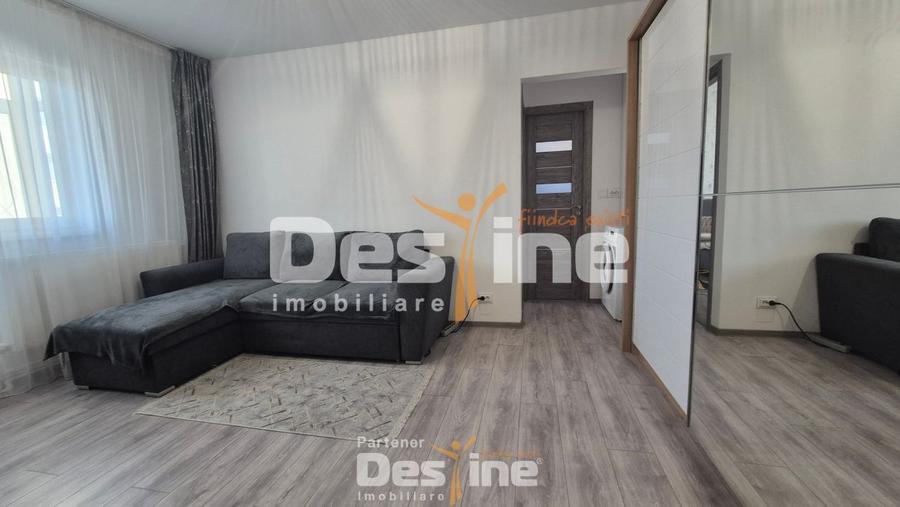 Apartament cu 2 camere etaj intermediar, renovat, boxa, zona Tudor Vladimirescu
