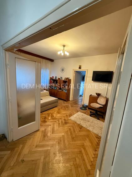 Piata KOGALNICEANU,apartament cochet in imobil interbelic creditabil la CISMIGIU - 6