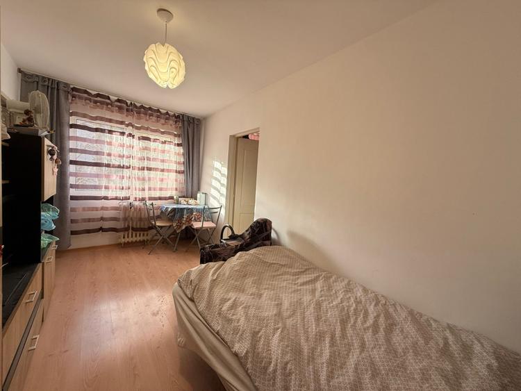 Apartament 2 camere, 33 mp utili zona Sagului