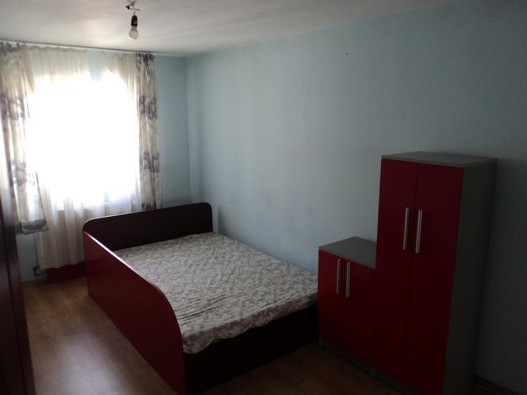 Apartament 3 camere ,mansardă zidita, centrala proprie – Zona Nord