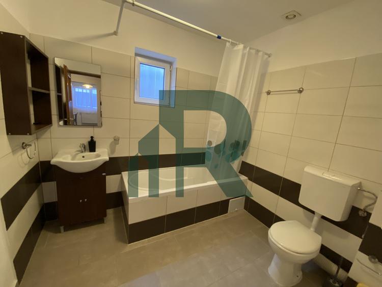 Apartament decomandat cu 2 camere si balcon in Cartierul Lazaret