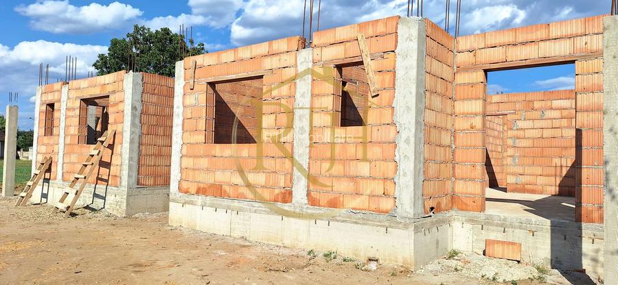 Oferim spre vanzare Duplex 3 camere, separat între unități, Giroc, 0% Comision - 2