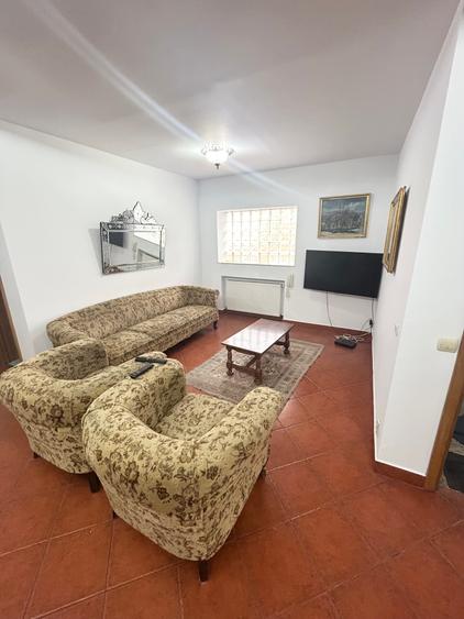 Pantelimon-Fundeni / Apartament 3 cam in vila / Loc de parcare-Curte