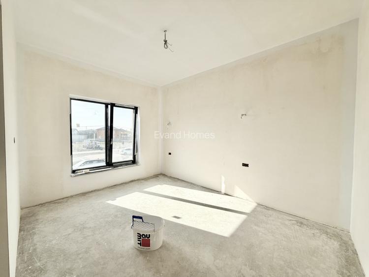 Duplex 5 camere - 365 mp teren - Asfalt - Drumul Boilor - Mosnita - 16