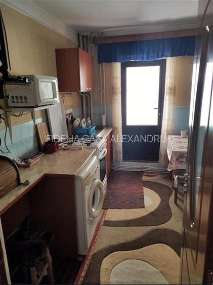 Apartament 2 camere, decomandat, parter - cartier Cug - 3