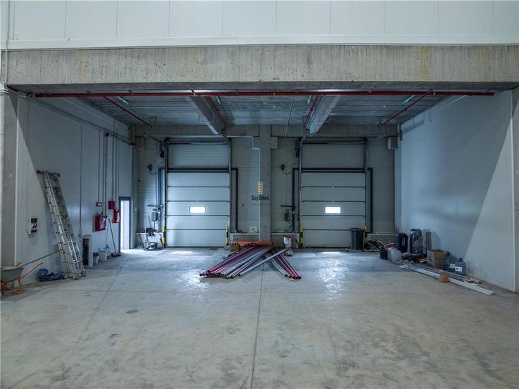 Spatiu Industrial - 5000 mp - Logistica - Productie - Depozitare