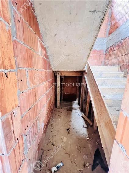 Casa cu 4 camere 2 bai si teren de 230 mp Selimbar - 26