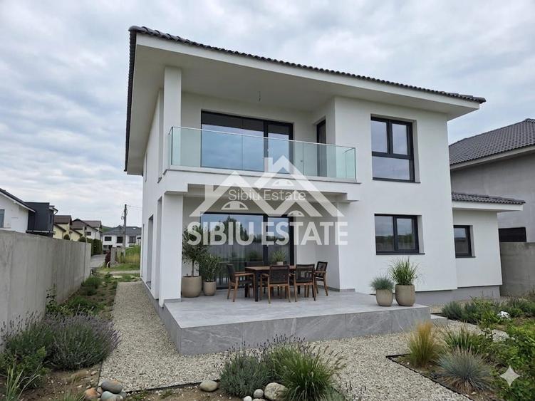 Casa Individuala Selimbar, 5 camere, 3 bai - 3