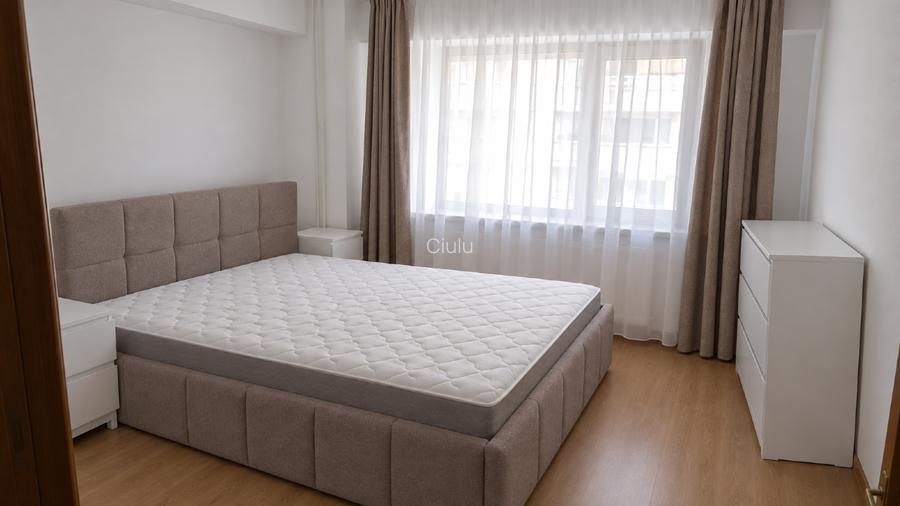 3 camere ultracentral Iași, decomandat, mobilat, 2 băi, 2 balcoane, priveliste - 4