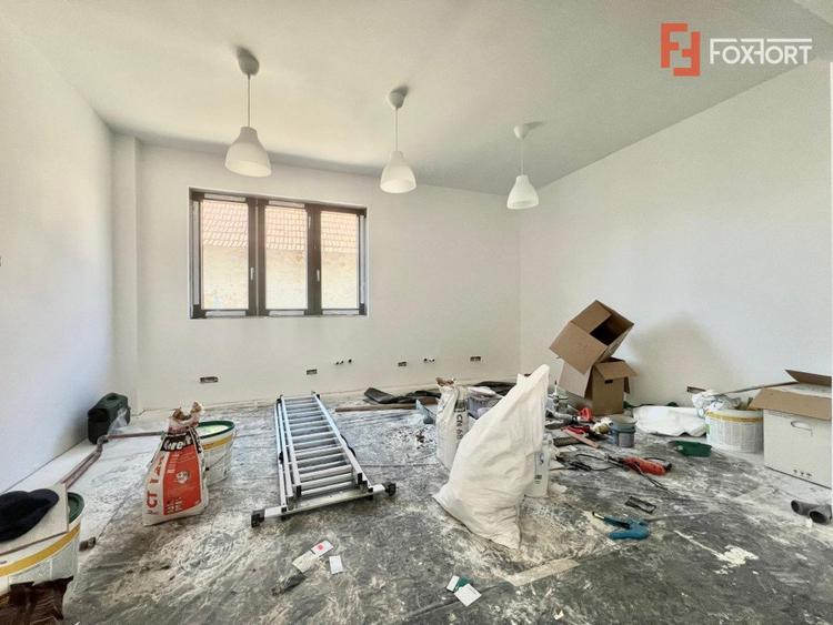 Duplex de vanzare cu 3 camere si 3 bai, Mosnita Noua