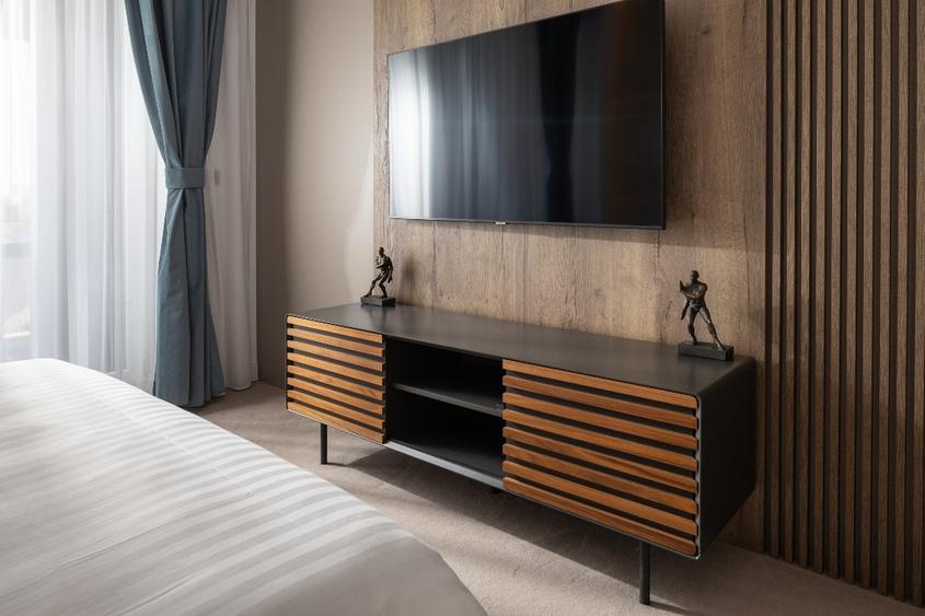 De închiriat – Penthouse cu jacuzzi și terasă 160 mp – Coresi, Brașov