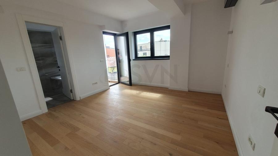 REA1019446 Apartament cu 3 camere singur pe etaj Polona