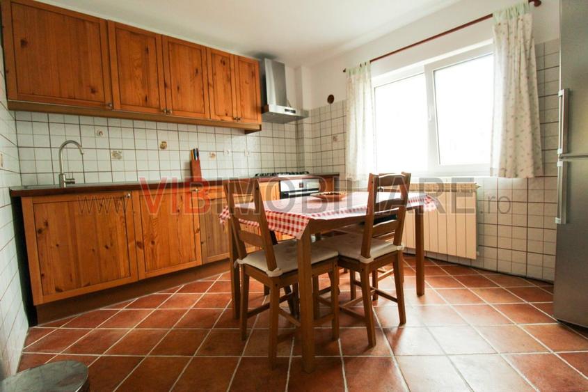Decebal-Alba Iulia-complet renovat/mobilat-loc de parcare