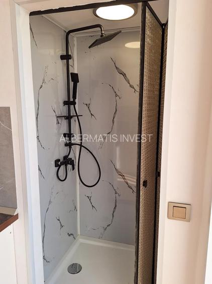 Vinzare apartament renovat cu design italian in  Piata Romana - 18