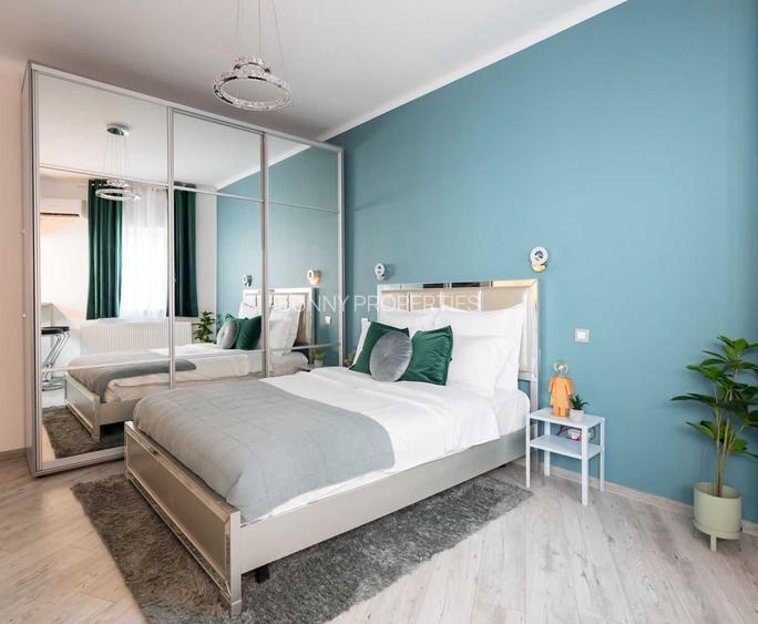 AMAZING STUDIO | CONSTANTIN NACU | QG955 - 2