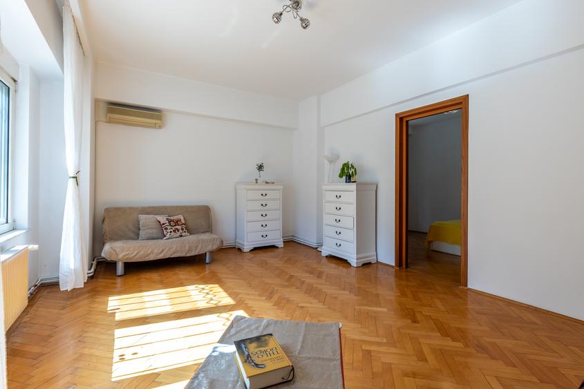 Domenii 2 camere spatioase in bloc nou pozitie exceptionala
