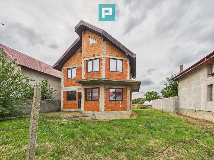 Casă la roșu P+E+M în Șagu