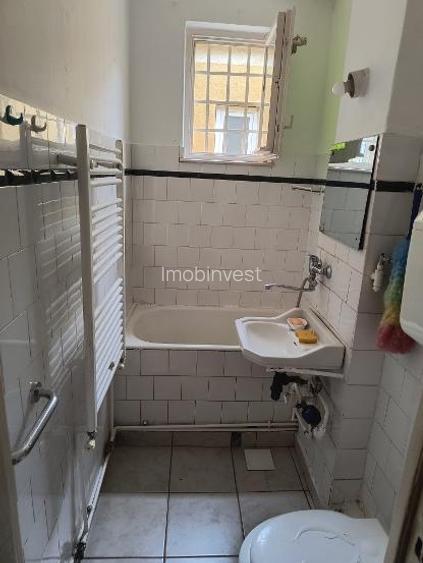 Vand apaqrtament cu 2 camere cf. 2, nedecomandat etaj 4/4, zona Aleea Savinesti - 8