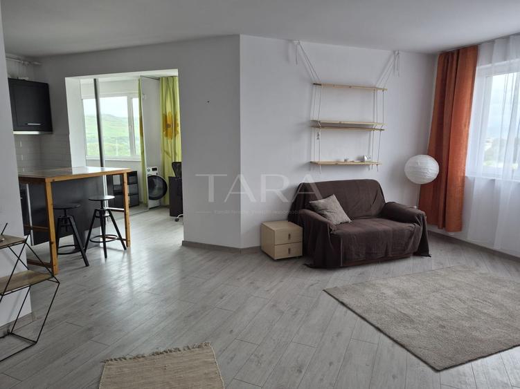 Apartament modern cu birou și panoramă deschisă – zona BMW.