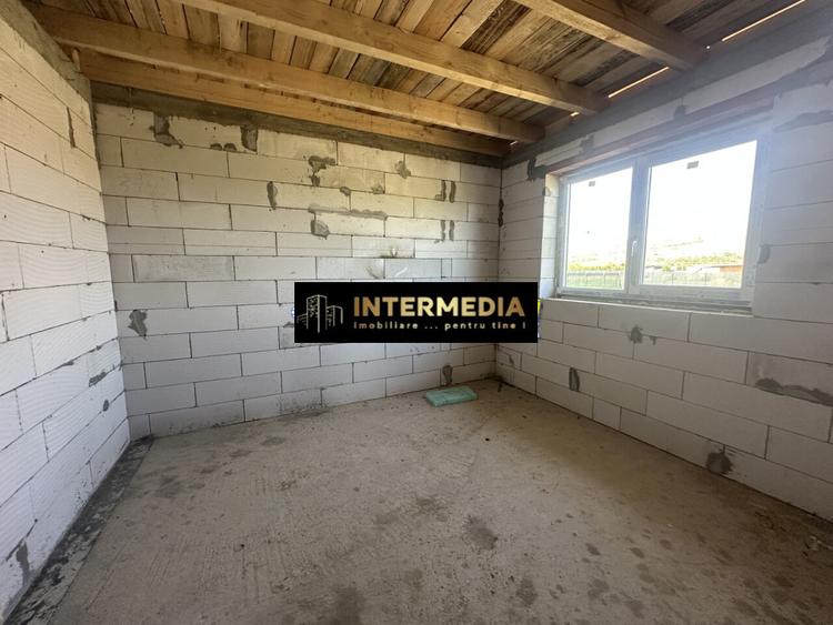 Casa in Rosu Teren 570 mp sau 1134 mp Terasa mare imprejmuit Barabant Alba