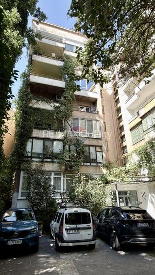 Piata Amzei 7-9 vedere Biserica Amzei - Ap 3 camere 108 mp - 24