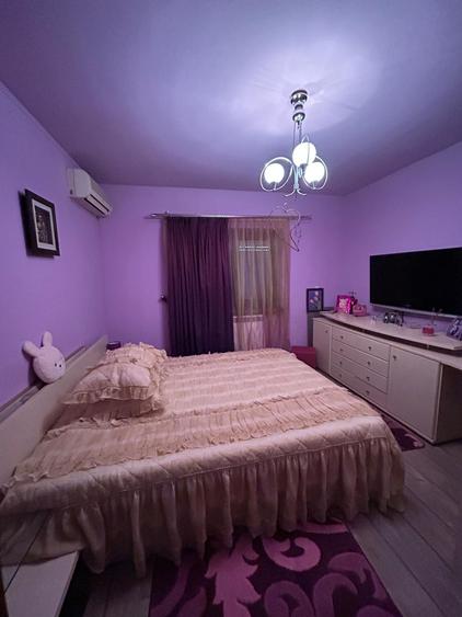 3 CAMERE DECOMANDATE - FAR
