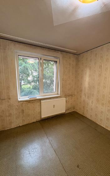 Crângași – Piață | 2 Camere Decomandat, Etaj 3/8, Bloc Anvelopat –Ideal Investie