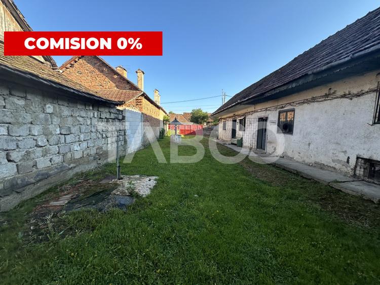 Casa la Tara 3 camere 80 mpu teren 3000 mp Venetia de Sus Fagaras