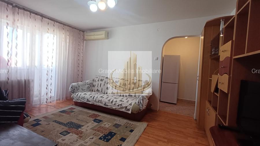 Apartament 2 camere semidecomandat, bloc reabilitat
