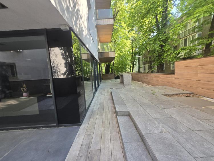 SPATIU COMERCIAL STRADAL IN ZONA FLOREASCA