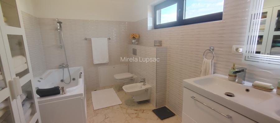 Superba casa individuala, mobilata cu finisaje de lux - 13