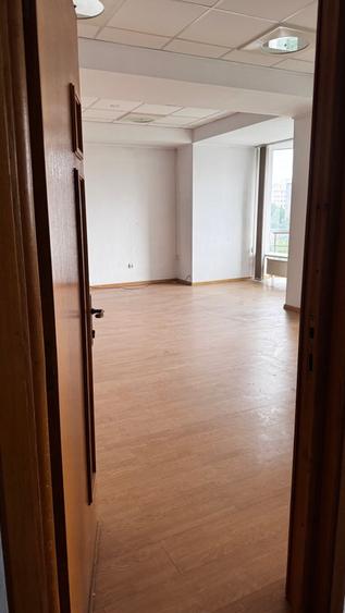 De vanzare CLADIRE CORPORATE – FOST SEDIU BANCAR - BRASOV