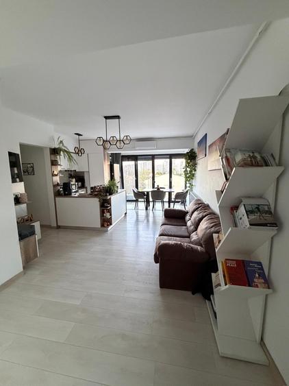 Gherghitei, vedere lac, 2020, 2 bai, mobilat/utilat/finisat MODERN, STB, parc