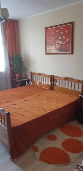 Vand ap. 4cam ,et.3/4, Oradea ,B-dul Dcacia - 6