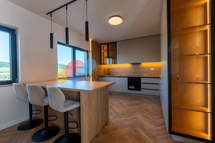 Casa ultrafinisata, 120 Mp + 400 Mp Teren, intrare Chinteni