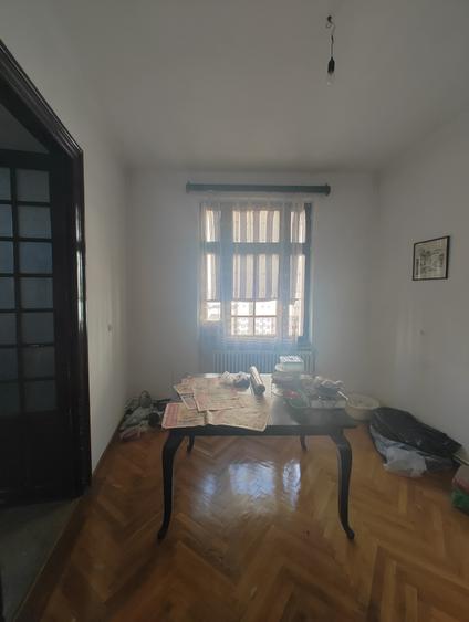 Serban Voda | 3 Camere | Circular | Boxa | Parcare | Centrala | De Renovat