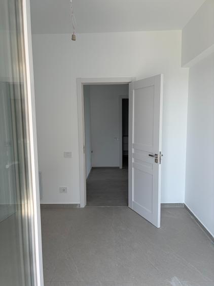 Apartament 2 camere,finalizat,mutare imediata,centrala proprie,vedere catre Lac