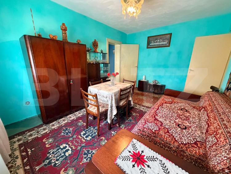 Apartament cu 3 camere, 47mp, etaj intermediar, Cugir