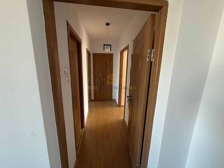 Apartament 3 camere semidecomandat, 2 balcoane, Bld Alexandru Obregia