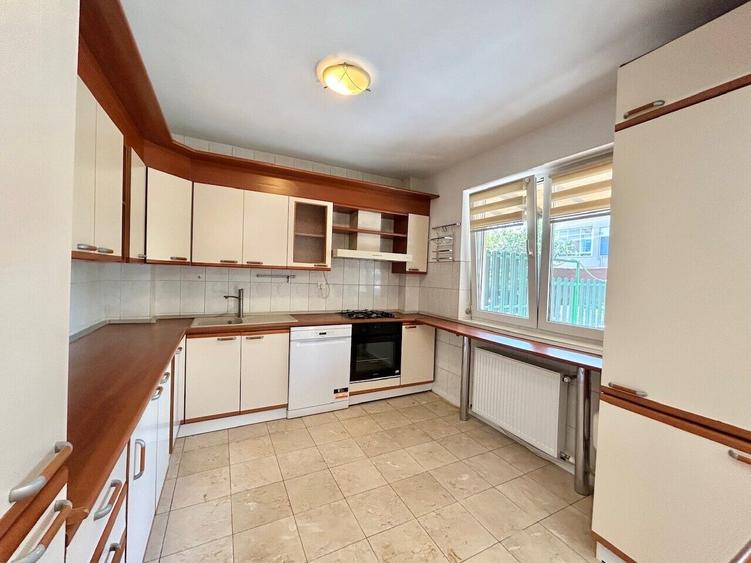Vila 5 camere | Complex rezidential | Iancu Nicolae | Cambridge School