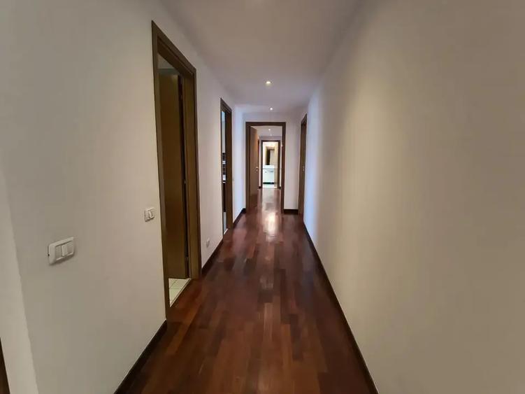 Apartament elegant cu 4 camere | Etaj 1