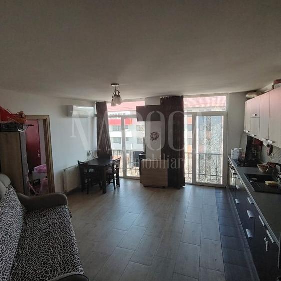Apartament 3 camere de vanzare in Floresti