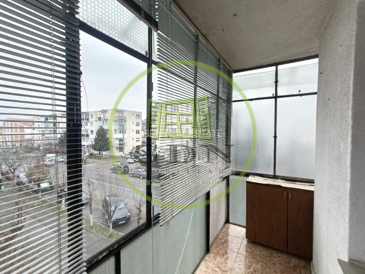 Apartament cu 3 camere, etaj 2, de vânzare în mun. Reghin, bld. Unirii - 4