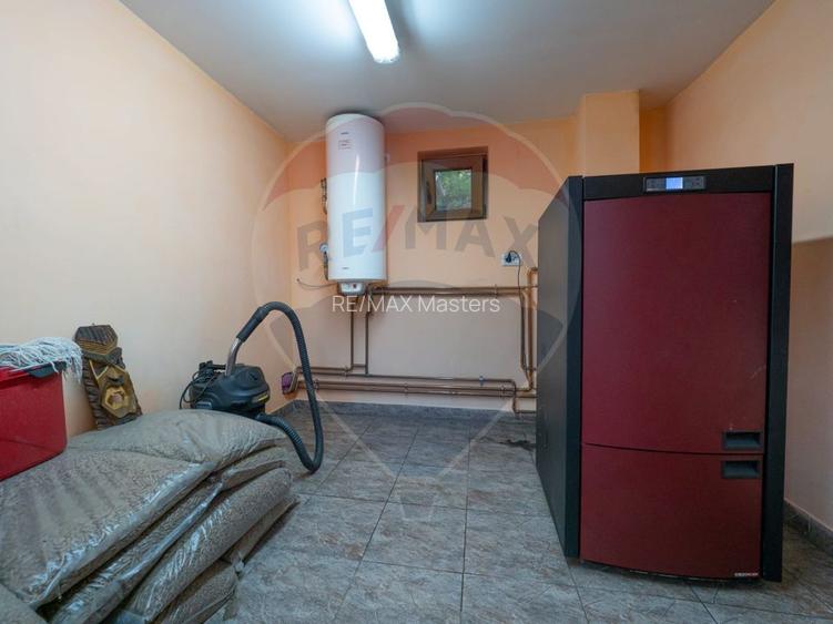 Casă / Vilă deosebită în SUCEVIȚA - 23