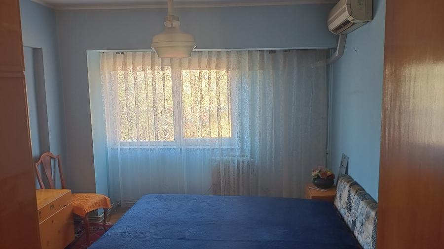 Apartament 4 camere , central, bulevardul Independentei 6