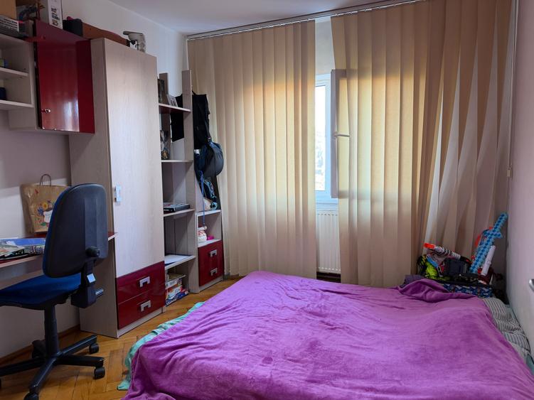 Apartament 3cam decomandat Aradului