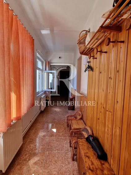 Casa cu 6 camere de vanzare | Teren 557 mp | Salonta | Bihor