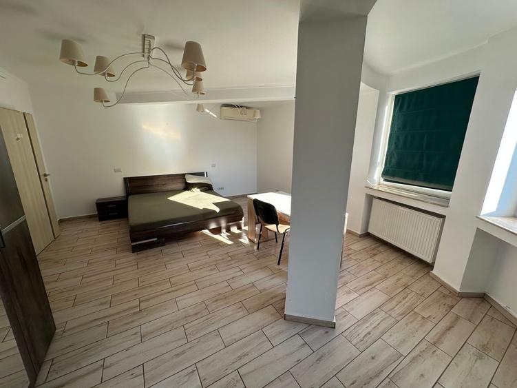Apartment 4 camere Piata Unirii aproape de Medicina